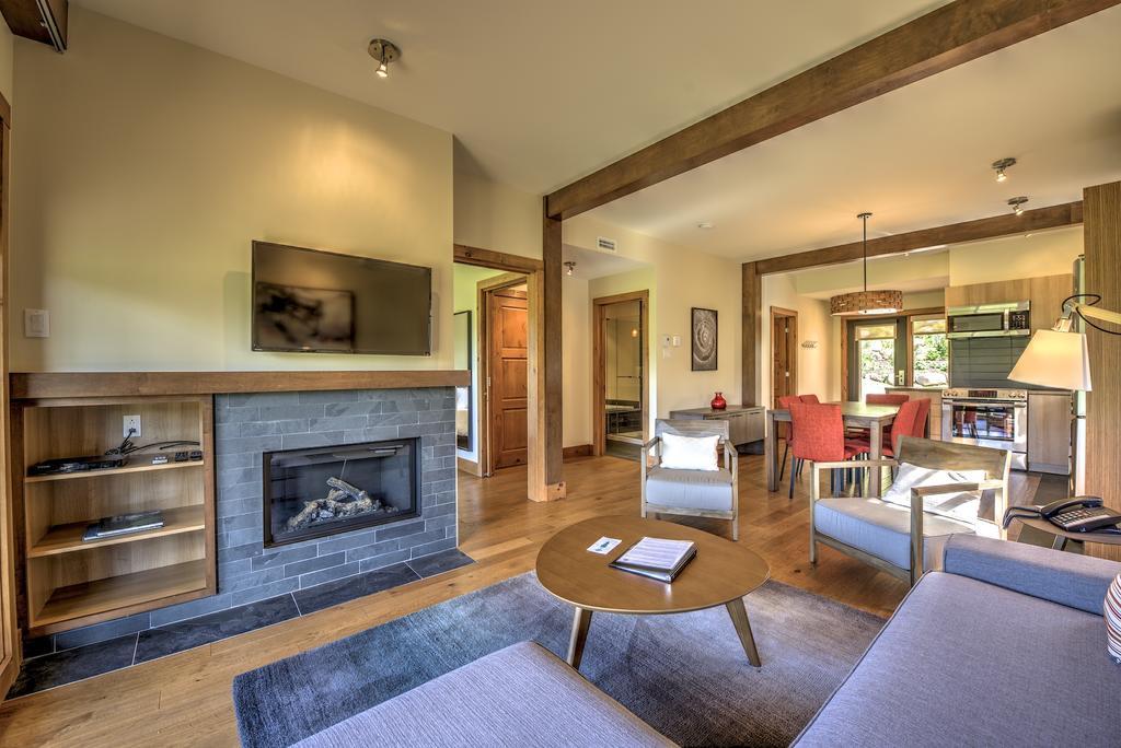 Le Grand R Hotel Saint-Donat-de-Montcalm Exterior foto